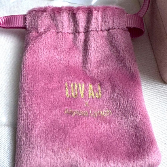 💎 LUV AJ x Alyssa Lynch Prong-Set Silver Tennis Necklace – Total Showstopper! - Picture 16 of 16